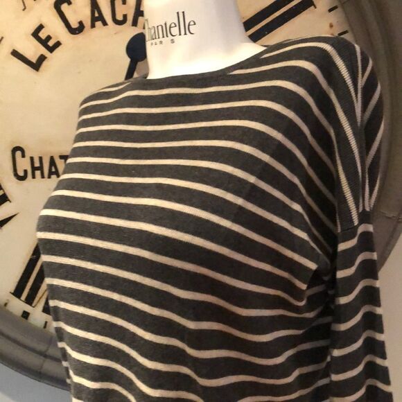 - Eileen Fisher xs long sleeve striped top - Picture 2 of 5